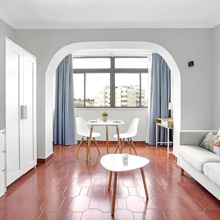 Wonderful Shared In Alfornelos - Near Metro! Casa de hóspedes Lisboa